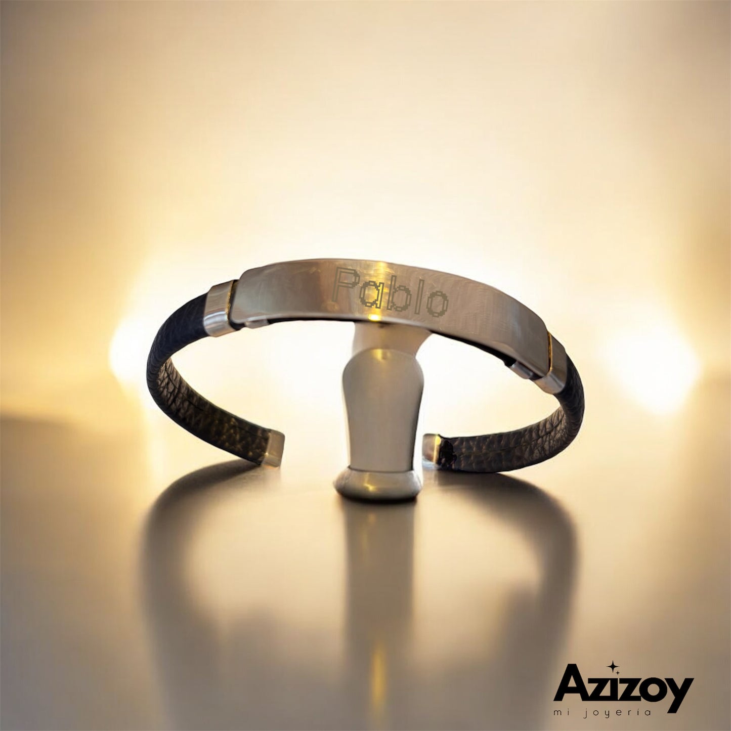 Brazalete  de Plata con Piel.